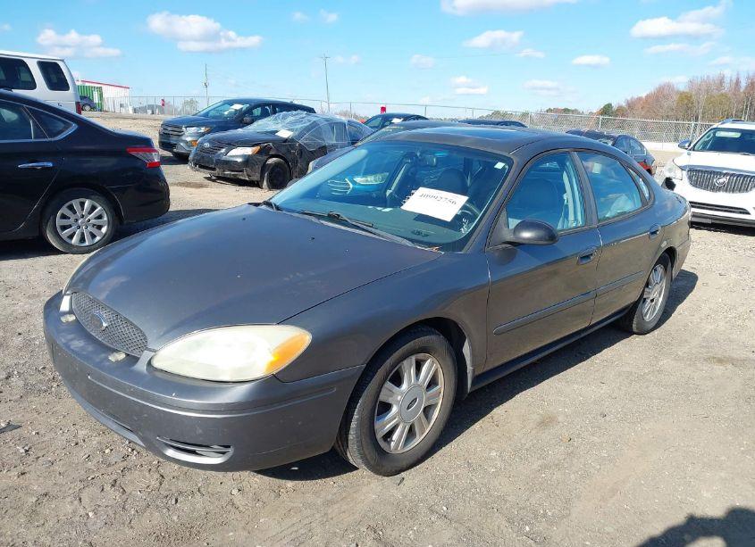 Photo 2 of 2005 Ford Taurus SEL (VIN 1FAFP56U05A288171)