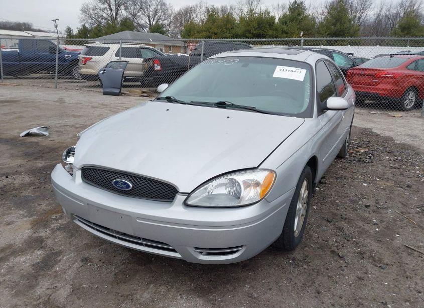 Photo 2 of 2006 Ford Taurus SEL (VIN 1FAFP56U46A235524)