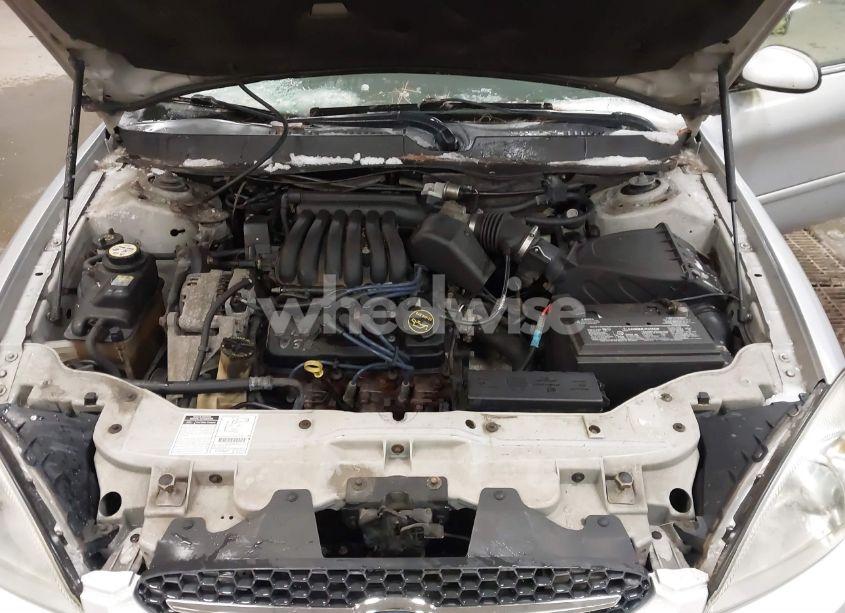 Photo 10 of 2001 Ford Taurus SE (VIN 1FAFP58221G243395)