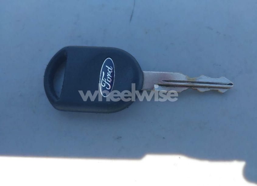 Photo 11 of 2001 Ford Taurus SE (VIN 1FAFP58S01A277838)