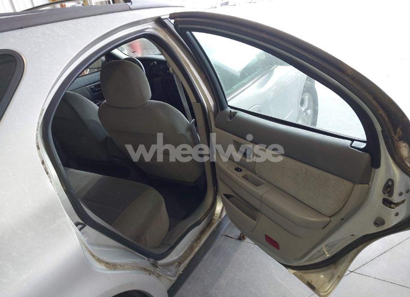 Photo 8 of 2001 Ford Taurus SE (VIN 1FAFP58U91G202523)