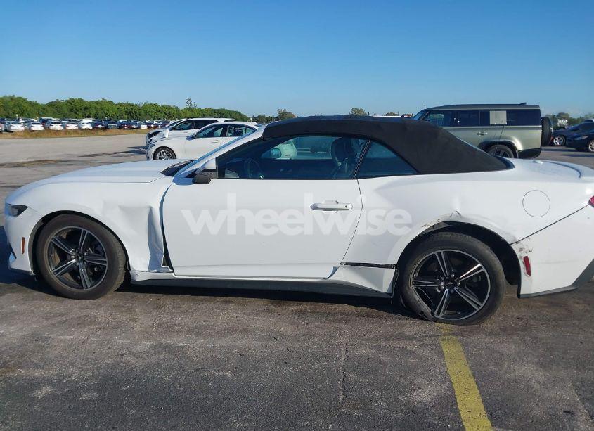 Photo 6 of 2024 Ford Mustang ECOBOOST PREMIUM (VIN 1FAGP8UH1R5114314)