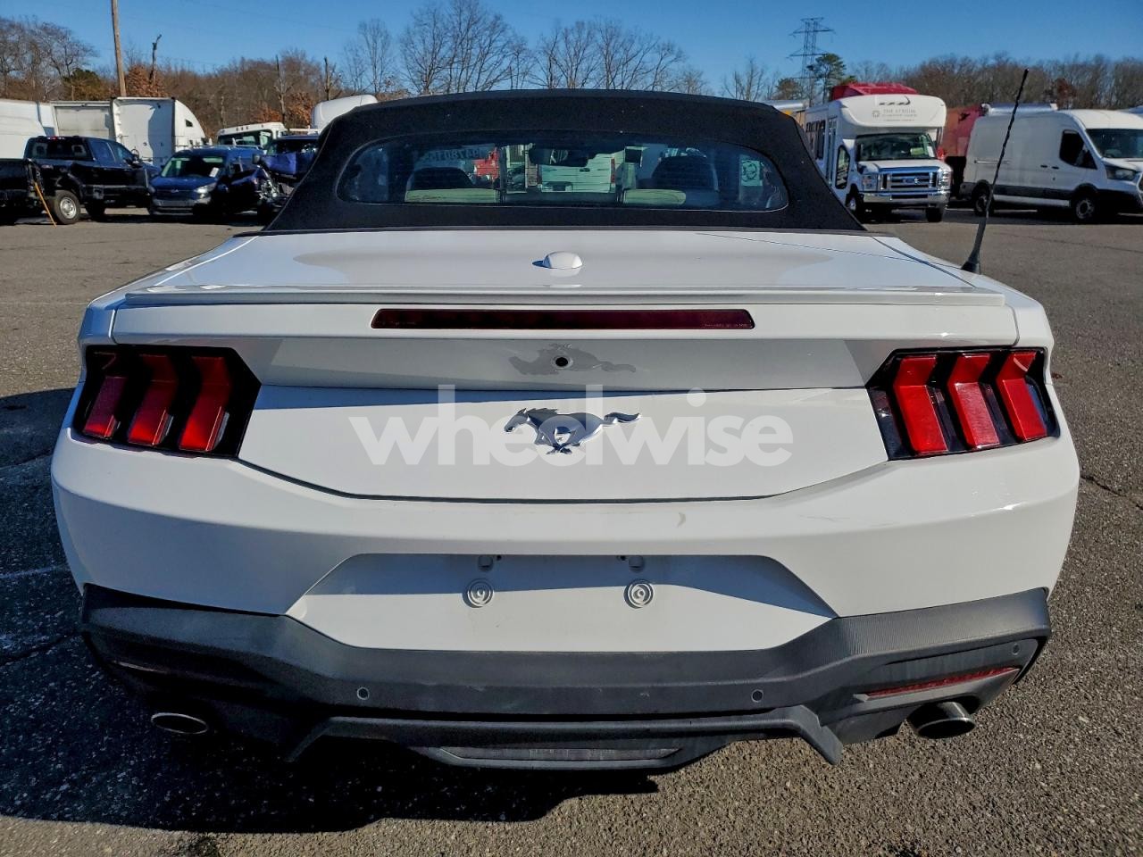 Photo 6 of 2024 FORD MUSTANG (VIN 1FAGP8UH2R5130411)