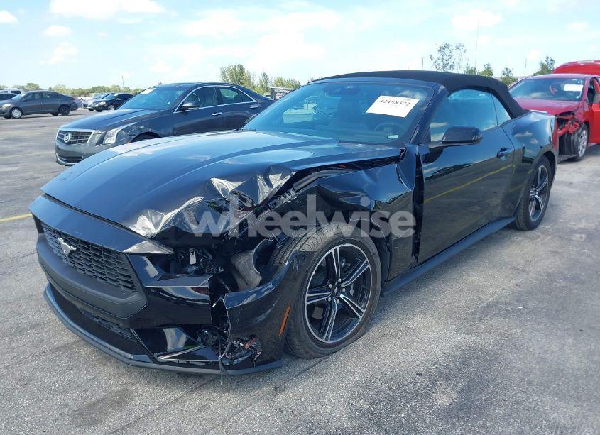 Photo 2 of 2025 Ford Mustang ECOBOOST PREMIUM (VIN 1FAGP8UH2S5105661)