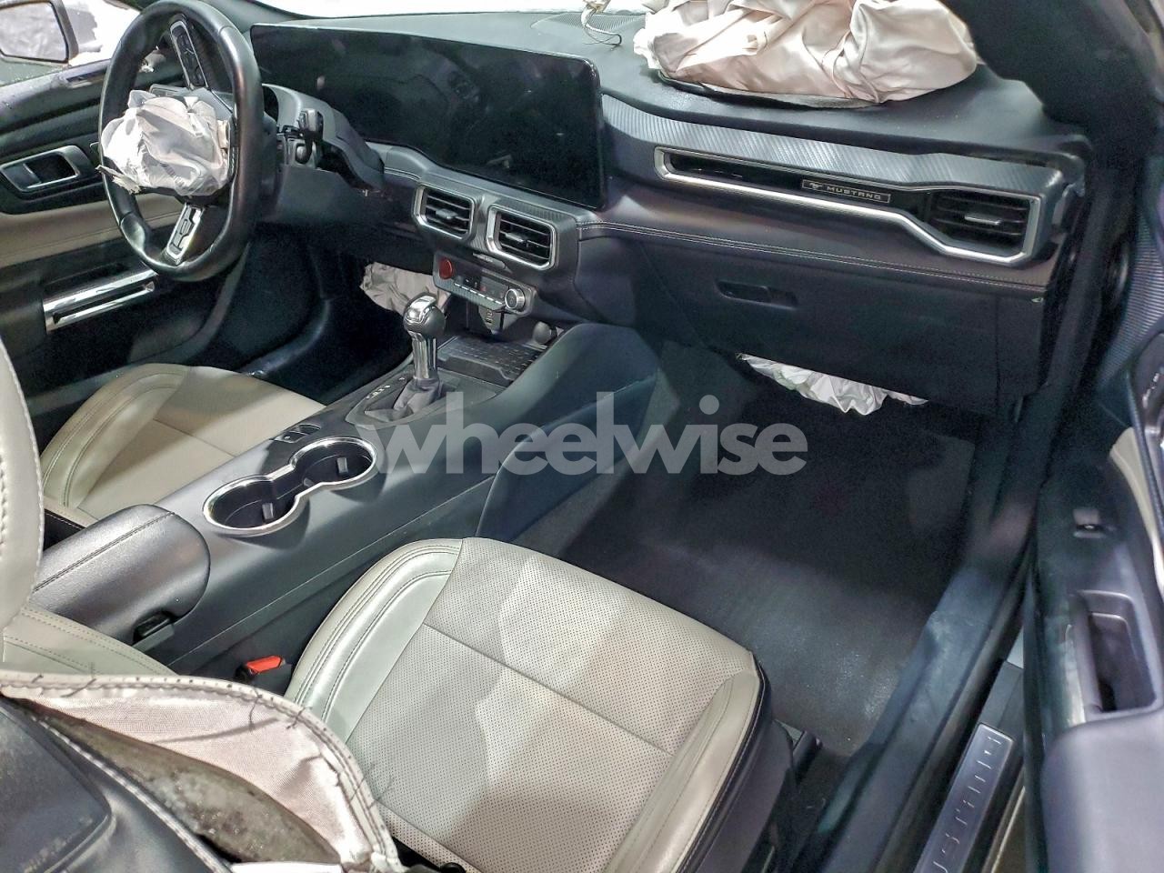 Photo 8 of 2024 FORD MUSTANG (VIN 1FAGP8UH3R5120079)