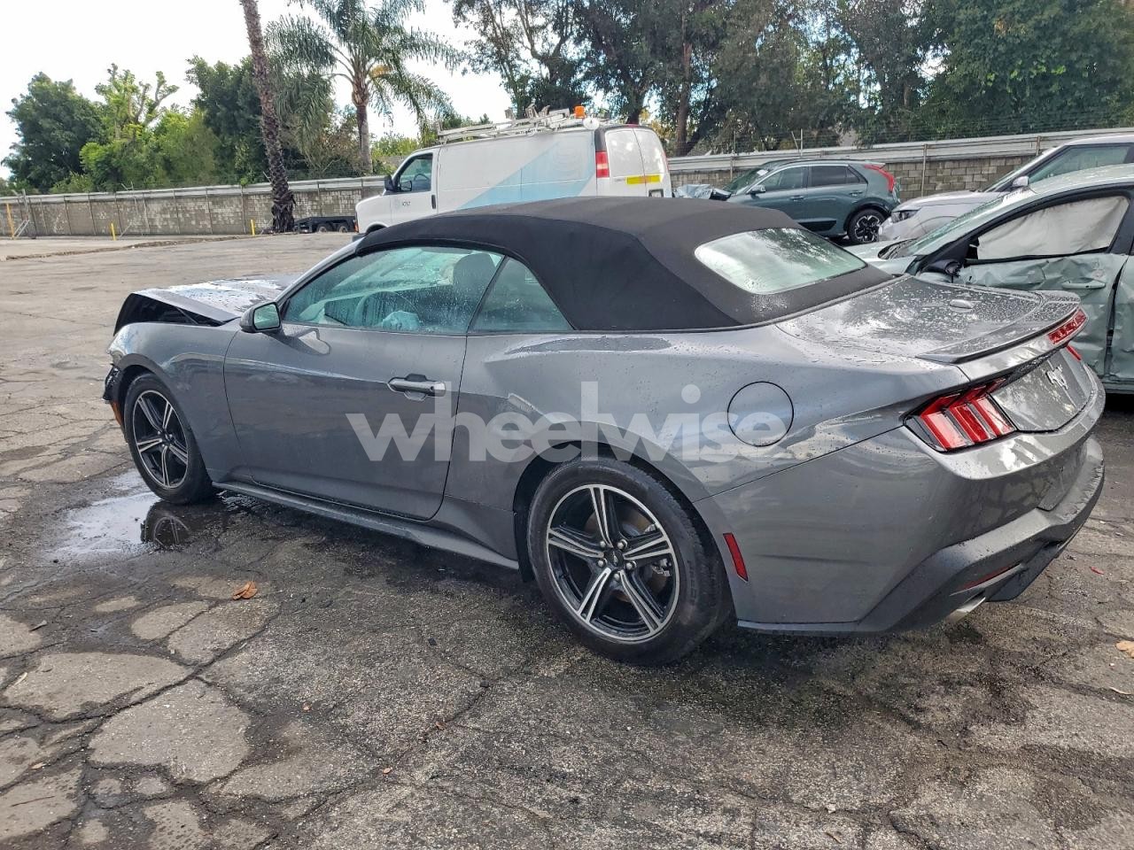 Photo 2 of 2025 FORD MUSTANG (VIN 1FAGP8UH3S5120752)