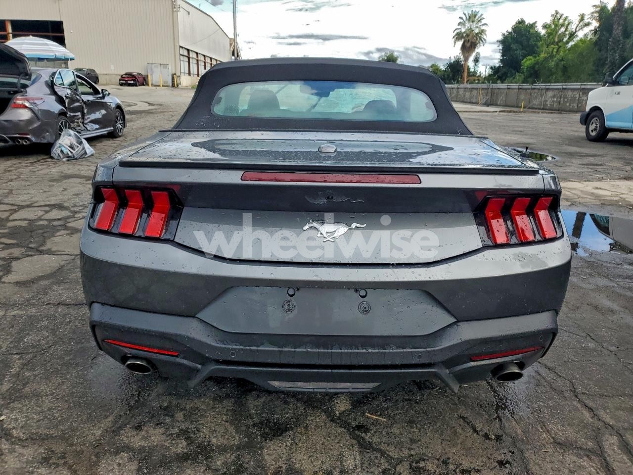 Photo 6 of 2025 FORD MUSTANG (VIN 1FAGP8UH3S5120752)