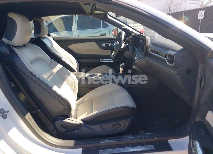 Photo 5 of 2024 Ford Mustang ECOBOOST PREMIUM (VIN 1FAGP8UH4R5130507)