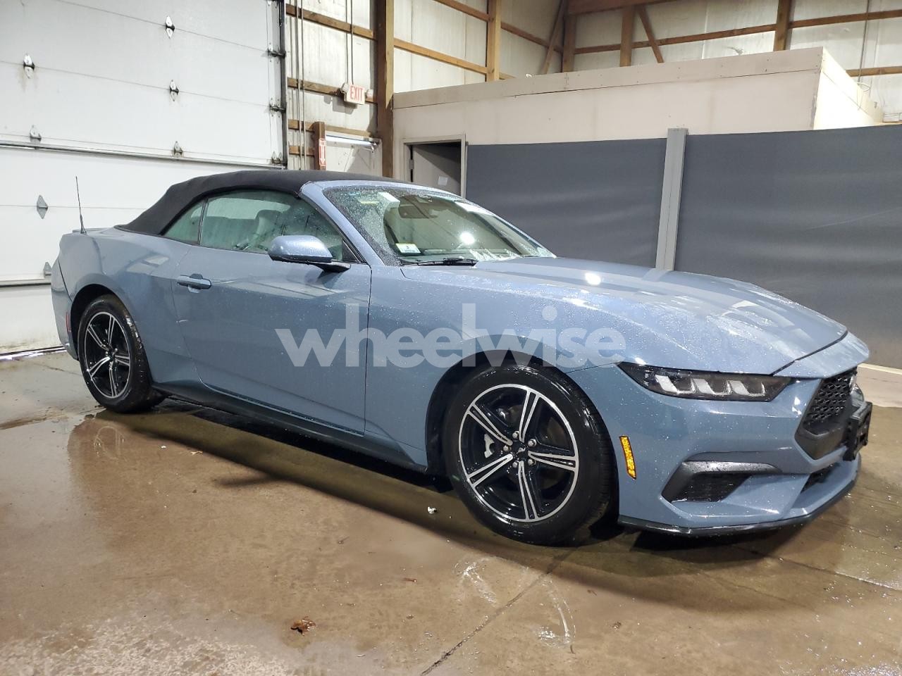 Photo 4 of 2024 FORD MUSTANG (VIN 1FAGP8UH5R5127616)