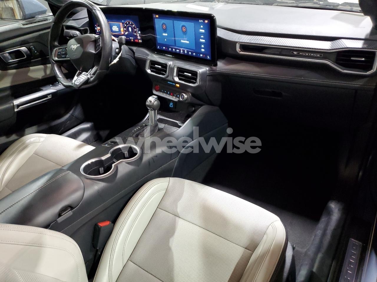 Photo 8 of 2024 FORD MUSTANG (VIN 1FAGP8UH5R5127616)