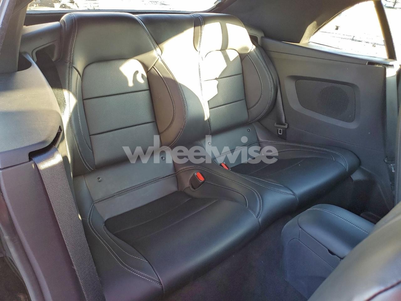 Photo 10 of 2025 FORD MUSTANG (VIN 1FAGP8UH5S5124074)