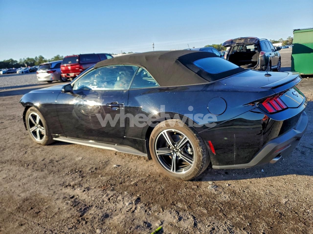 Photo 2 of 2025 FORD MUSTANG (VIN 1FAGP8UH5S5124074)