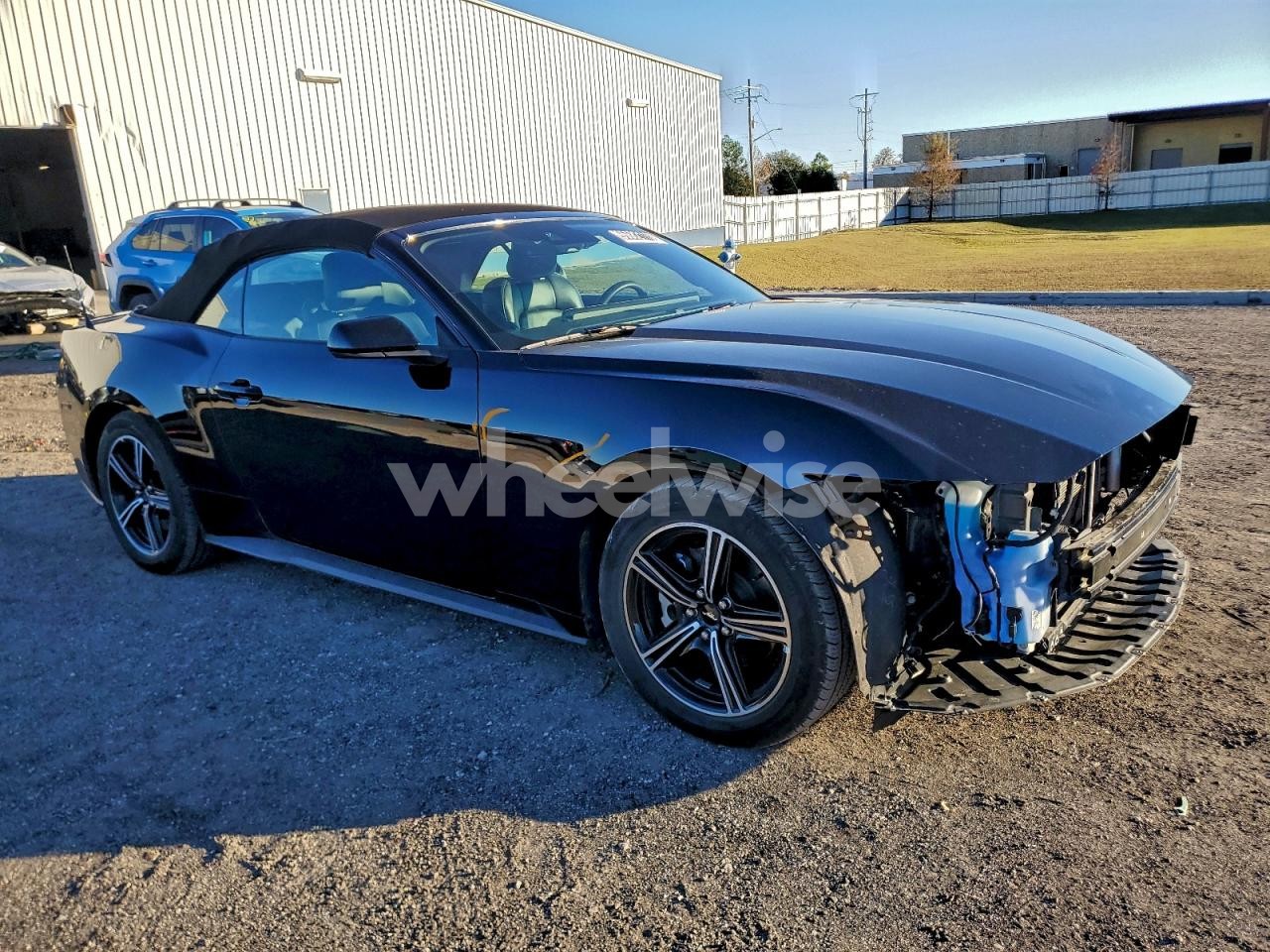 Photo 4 of 2025 FORD MUSTANG (VIN 1FAGP8UH5S5124074)