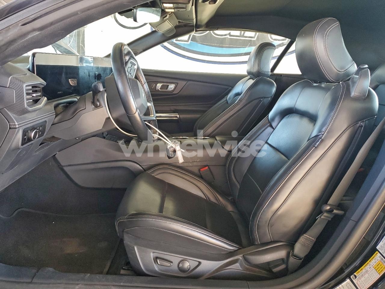 Photo 7 of 2024 FORD MUSTANG (VIN 1FAGP8UH6R5113059)