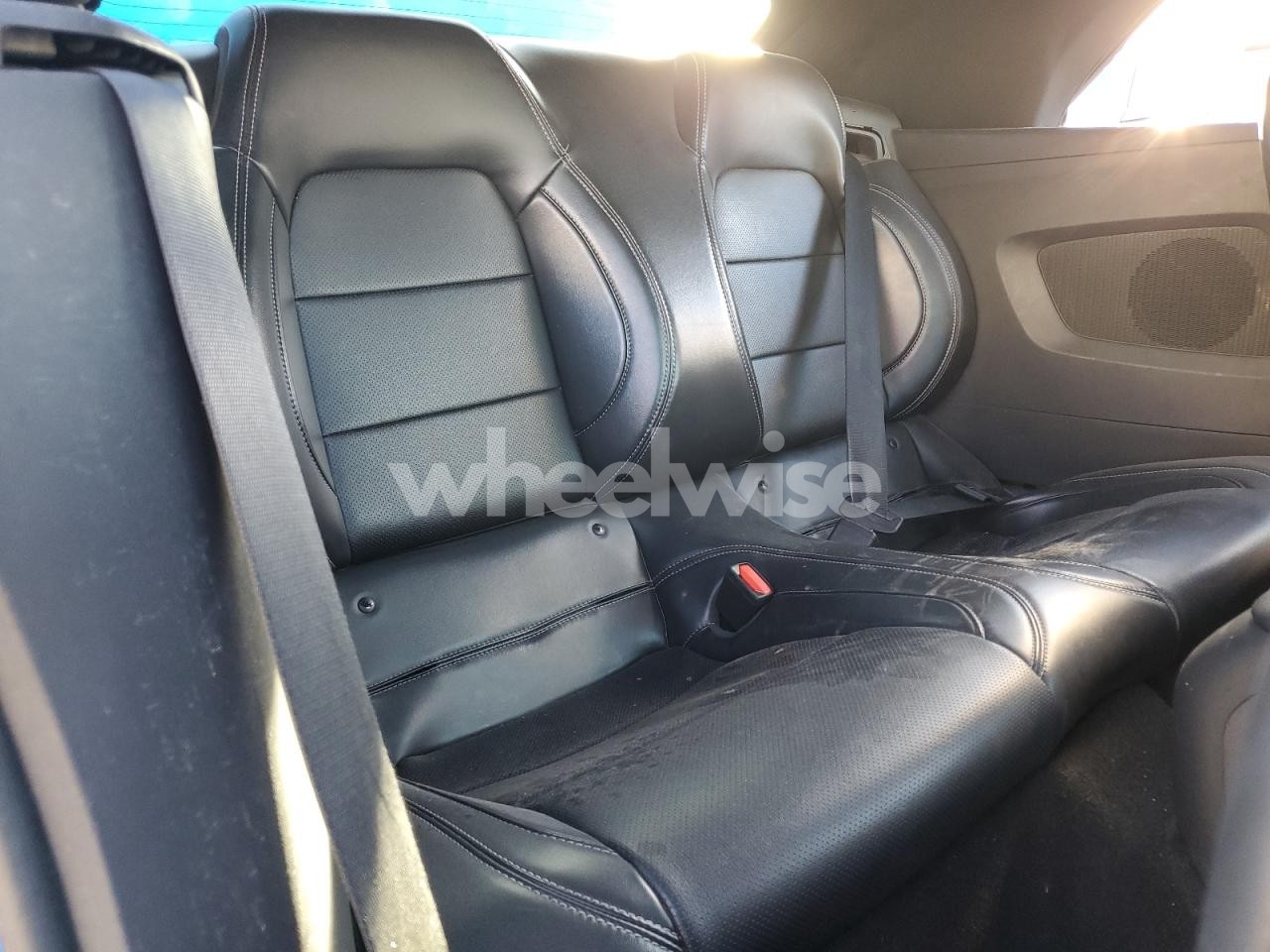 Photo 10 of 2024 FORD MUSTANG (VIN 1FAGP8UH6R5137569)