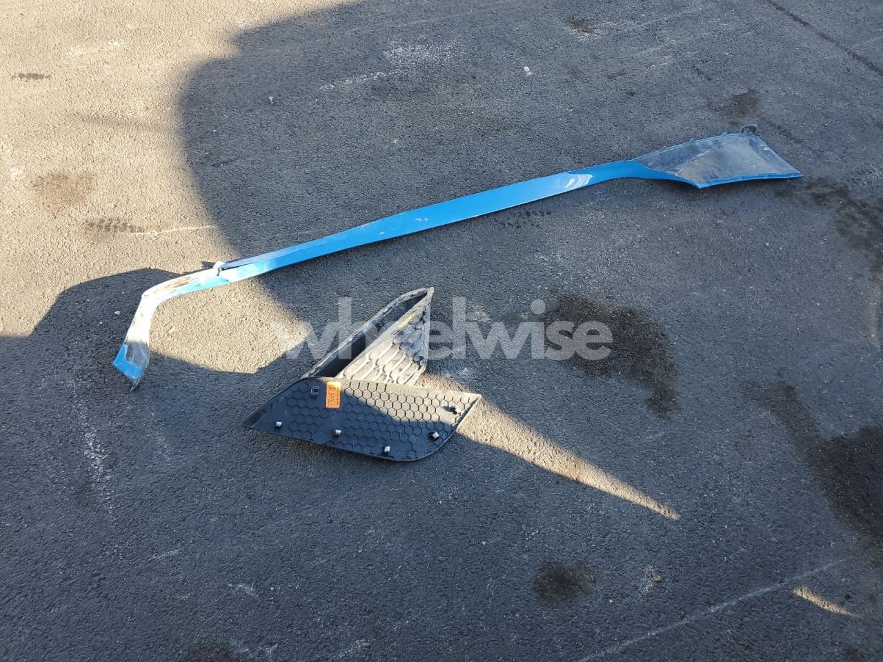 Photo 12 of 2024 FORD MUSTANG (VIN 1FAGP8UH6R5137569)