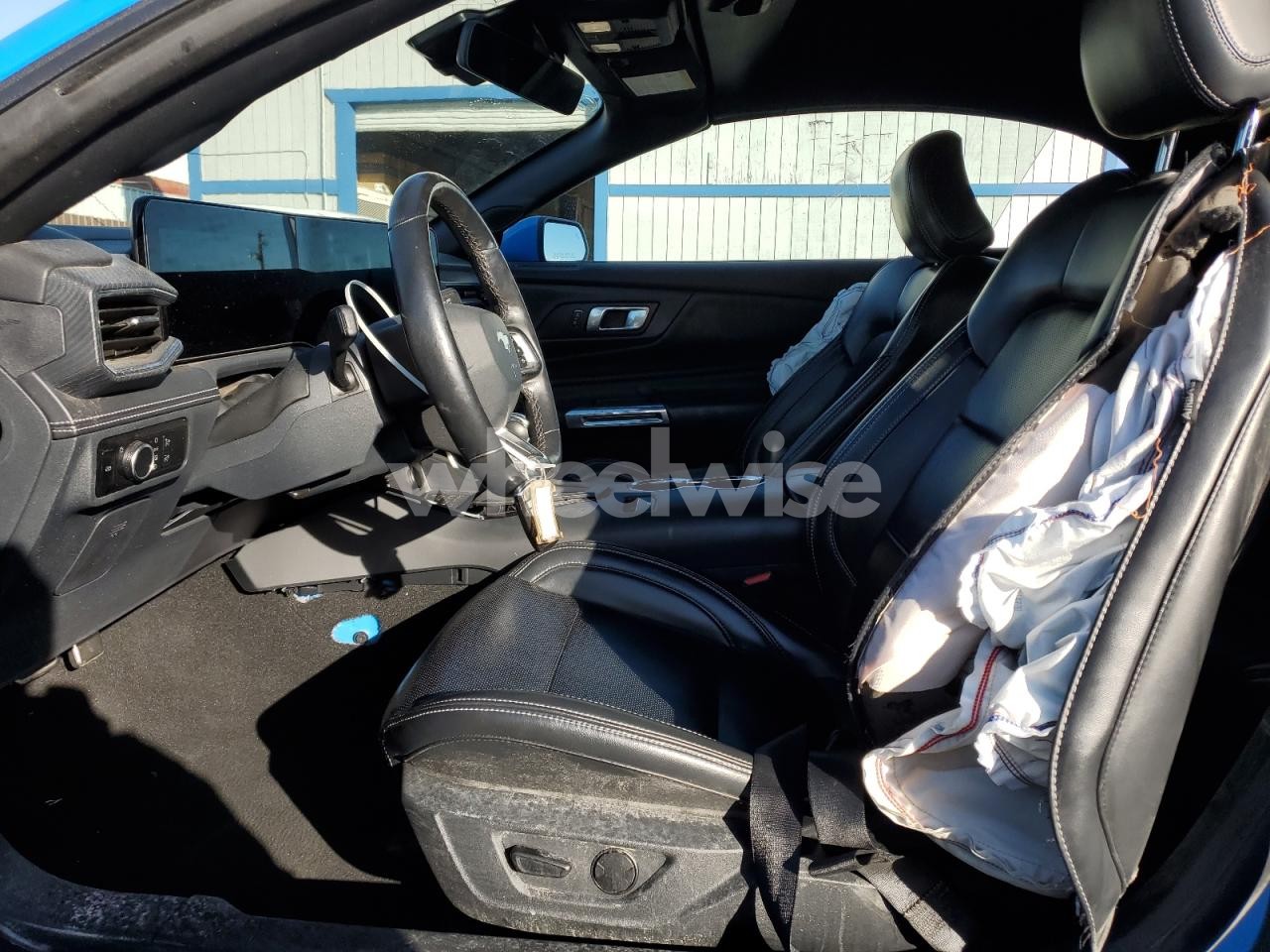 Photo 7 of 2024 FORD MUSTANG (VIN 1FAGP8UH6R5137569)