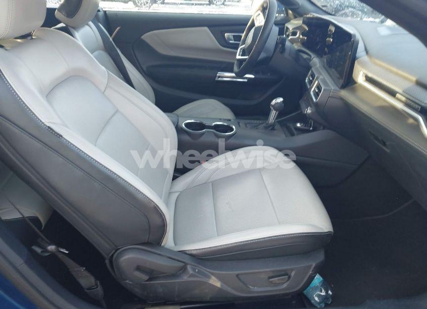 Photo 5 of 2024 Ford Mustang ECOBOOST PREMIUM (VIN 1FAGP8UH8R5120014)