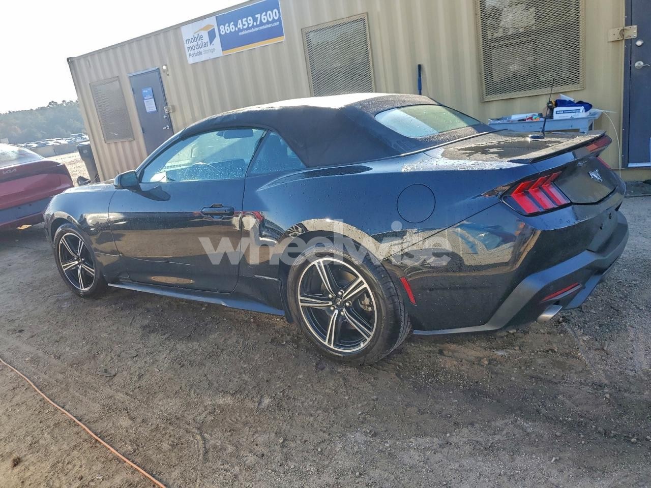 Photo 2 of 2025 FORD MUSTANG (VIN 1FAGP8UH8S5111044)