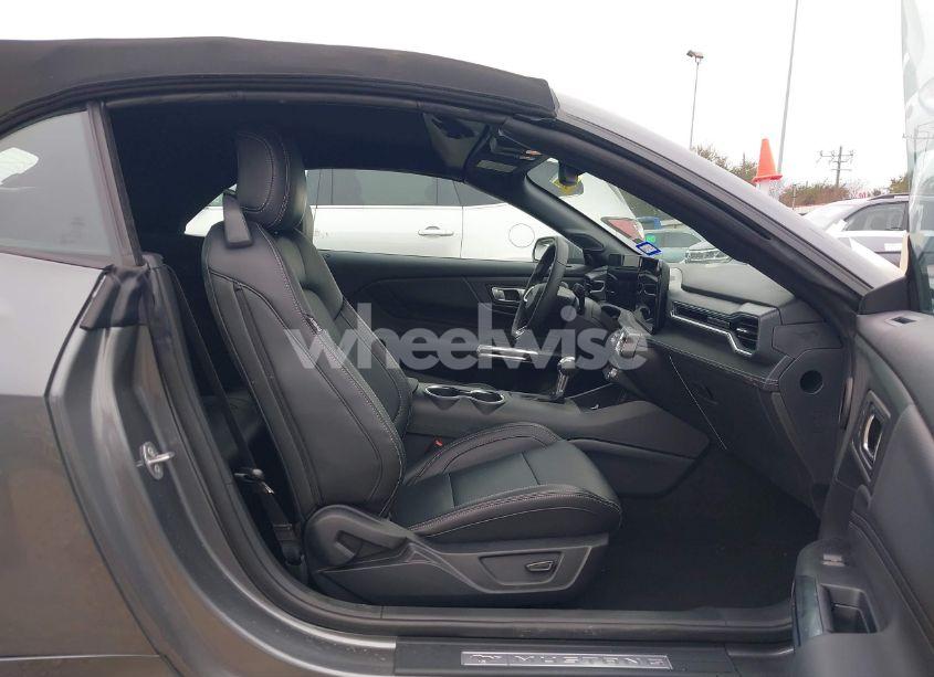 Photo 5 of 2025 Ford Mustang ECOBOOST PREMIUM (VIN 1FAGP8UH9S5104992)