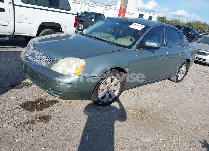 Photo 2 of 2007 Ford Five HUNDRED SEL (VIN 1FAHP24117G157170)