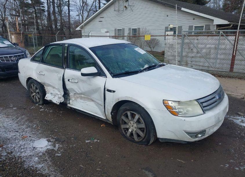 2008 Ford Taurus SEL (VIN 1FAHP24W08G106529) main photo