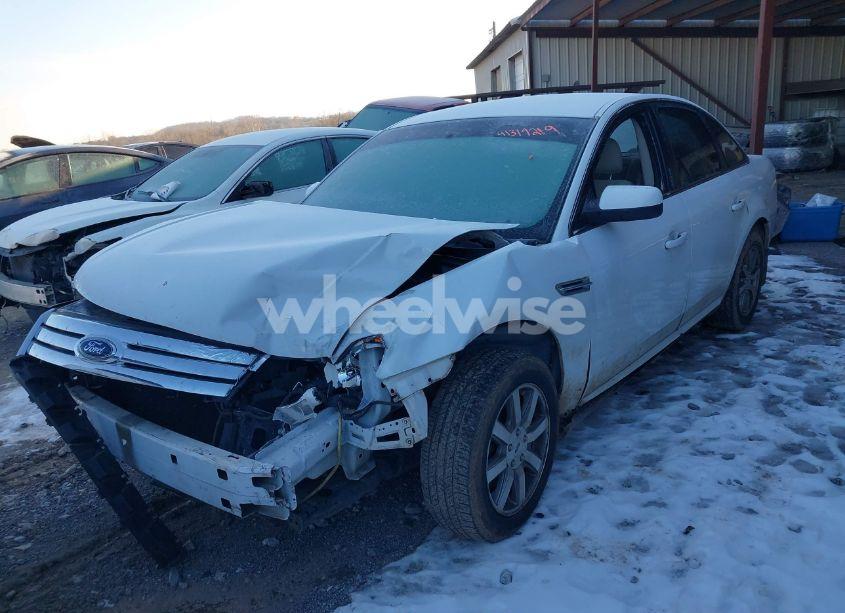 Photo 2 of 2008 Ford Taurus SEL (VIN 1FAHP24W48G154857)