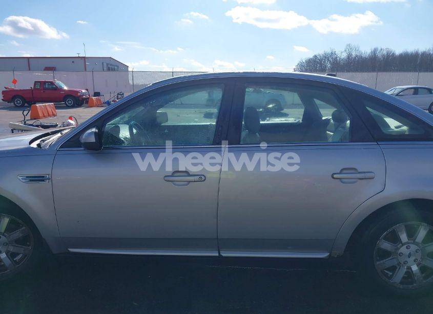 Photo 14 of 2008 Ford Taurus SEL (VIN 1FAHP24WX8G105761)