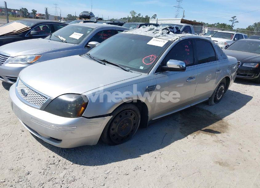 Photo 2 of 2007 Ford Five HUNDRED LIMITED (VIN 1FAHP25117G145762)