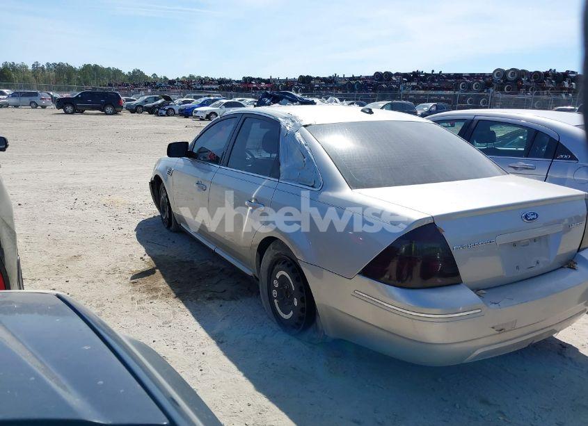 Photo 3 of 2007 Ford Five HUNDRED LIMITED (VIN 1FAHP25117G145762)