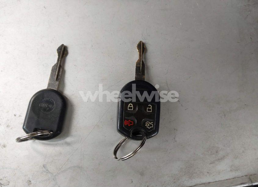 Photo 11 of 2014 Ford Taurus SE (VIN 1FAHP2D80EG156697)