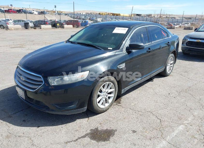 Photo 2 of 2014 Ford Taurus SE (VIN 1FAHP2D80EG156697)