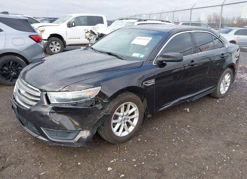 Photo 2 of 2014 Ford Taurus SE (VIN 1FAHP2D80EG161267)
