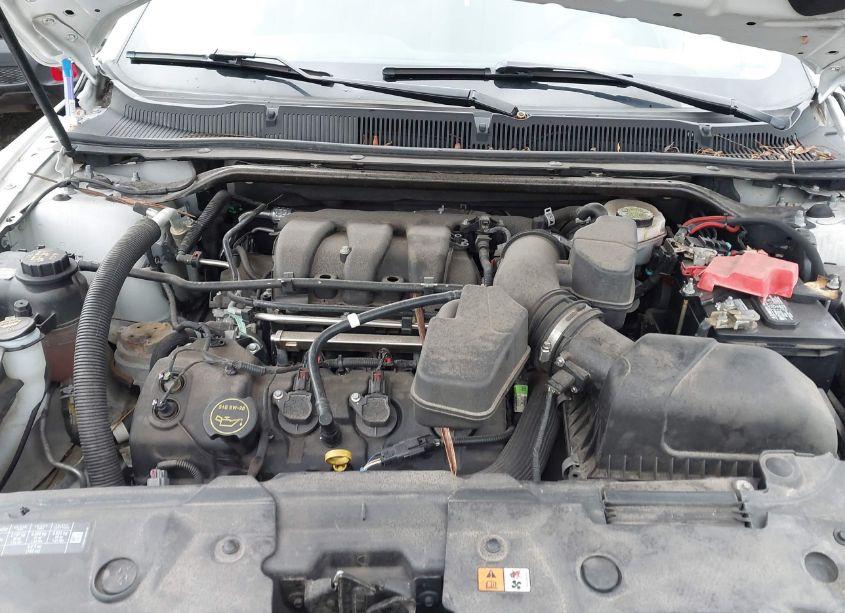 Photo 10 of 2015 Ford Taurus SE (VIN 1FAHP2D80FG199874)