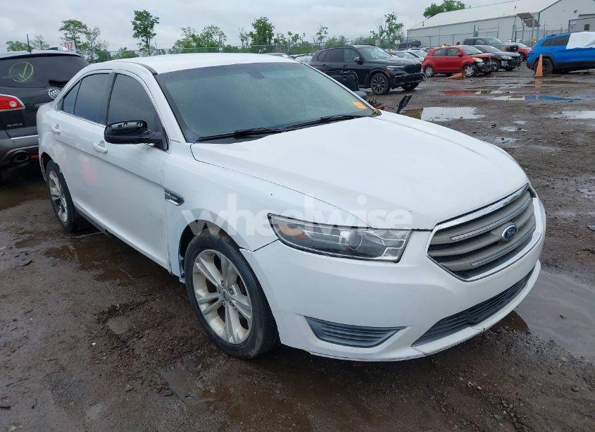 2016 Ford Taurus SE (VIN 1FAHP2D80GG100939) main photo
