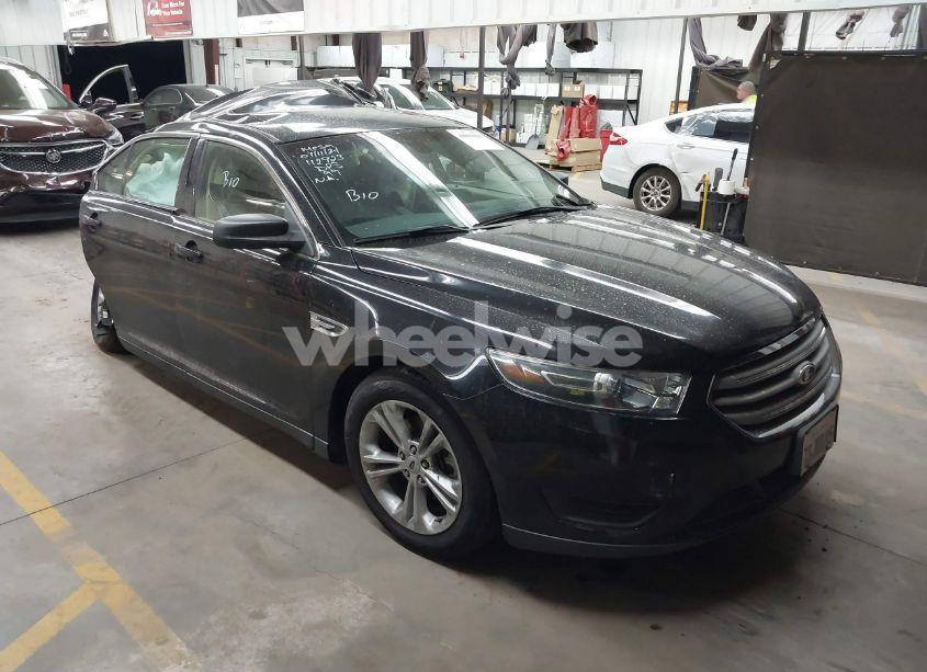 2016 Ford Taurus SE (VIN 1FAHP2D80GG109544) main photo