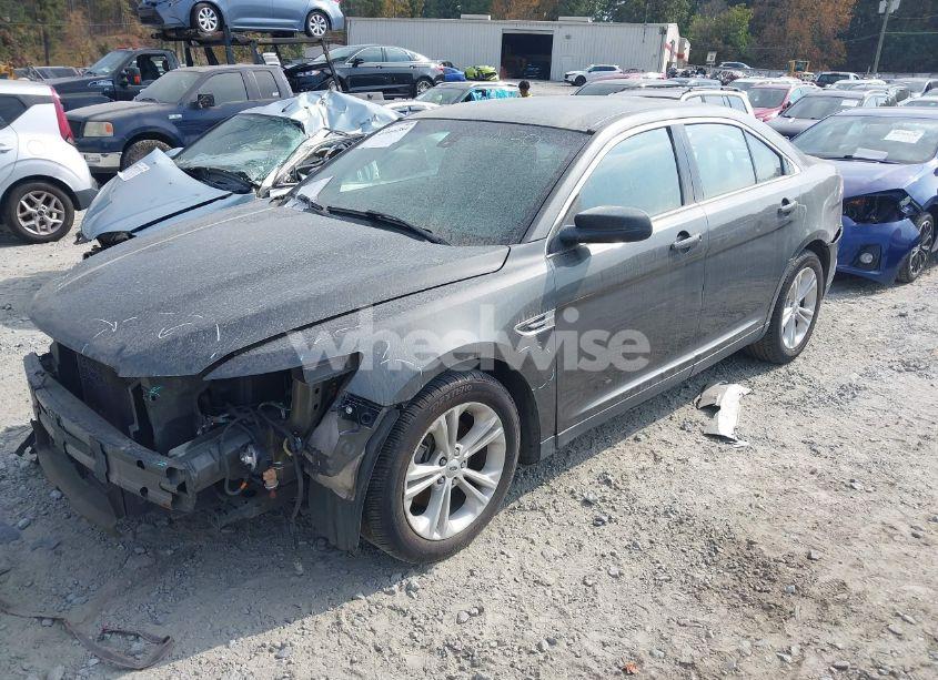 Photo 2 of 2016 Ford Taurus SE (VIN 1FAHP2D80GG132094)