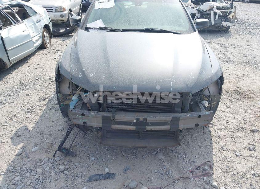 Photo 6 of 2016 Ford Taurus SE (VIN 1FAHP2D80GG132094)