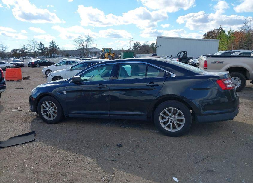 Photo 14 of 2014 Ford Taurus SE (VIN 1FAHP2D81EG118086)