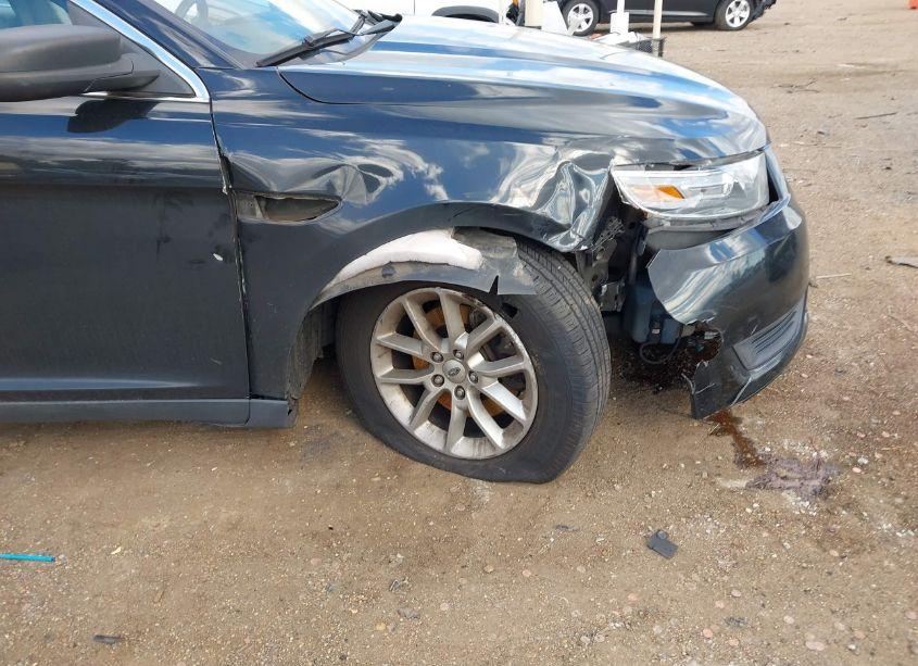 Photo 6 of 2014 Ford Taurus SE (VIN 1FAHP2D81EG118086)