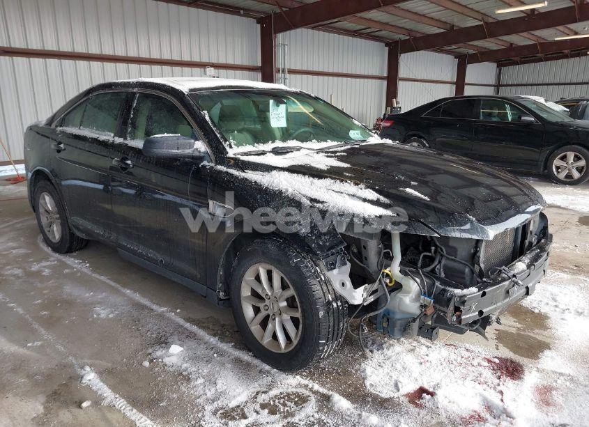 2014 Ford Taurus SE (VIN 1FAHP2D81EG124065) main photo