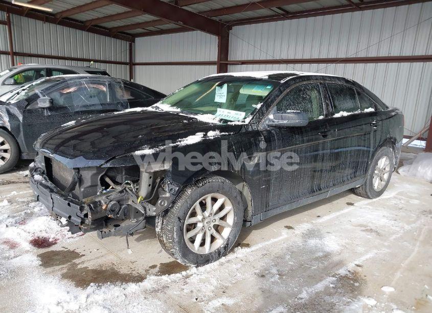 Photo 2 of 2014 Ford Taurus SE (VIN 1FAHP2D81EG124065)