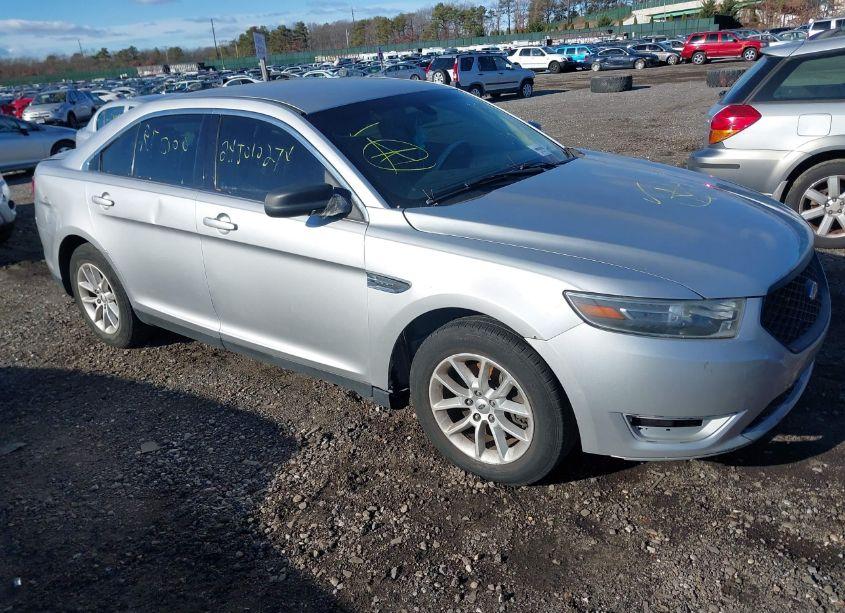 2014 Ford Taurus SE (VIN 1FAHP2D81EG143554) main photo