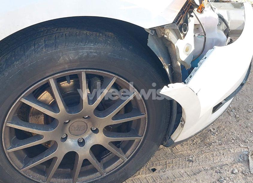 Photo 21 of 2015 Ford Taurus SE (VIN 1FAHP2D81FG142373)