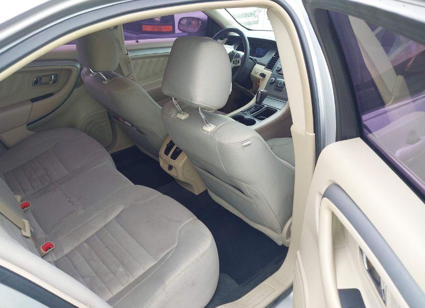 Photo 8 of 2015 Ford Taurus SE (VIN 1FAHP2D81FG180508)