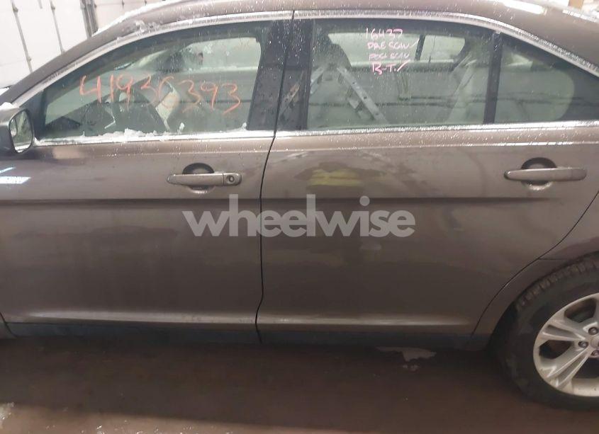 Photo 14 of 2016 Ford Taurus SE (VIN 1FAHP2D81GG158476)