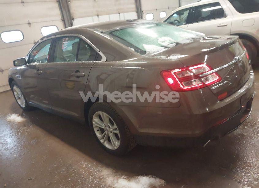 Photo 3 of 2016 Ford Taurus SE (VIN 1FAHP2D81GG158476)