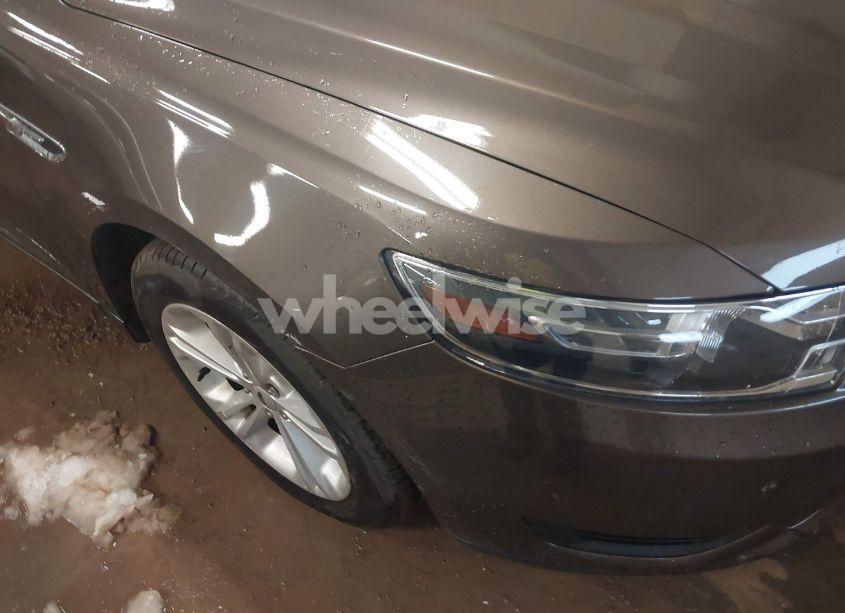 Photo 6 of 2016 Ford Taurus SE (VIN 1FAHP2D81GG158476)