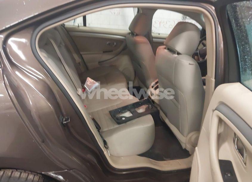 Photo 8 of 2016 Ford Taurus SE (VIN 1FAHP2D81GG158476)