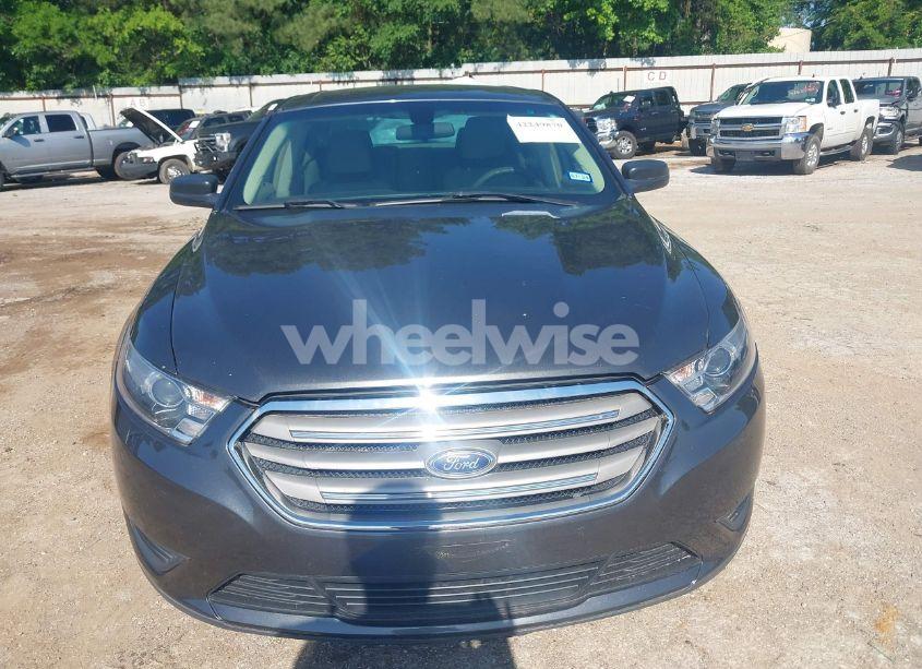 Photo 12 of 2017 Ford Taurus SE (VIN 1FAHP2D81HG110235)